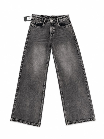 Straight Fit Jeans – Everyday Comfort, Timeless Style