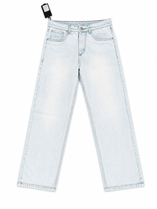 Straight Fit Jeans – Everyday Comfort, Timeless Style