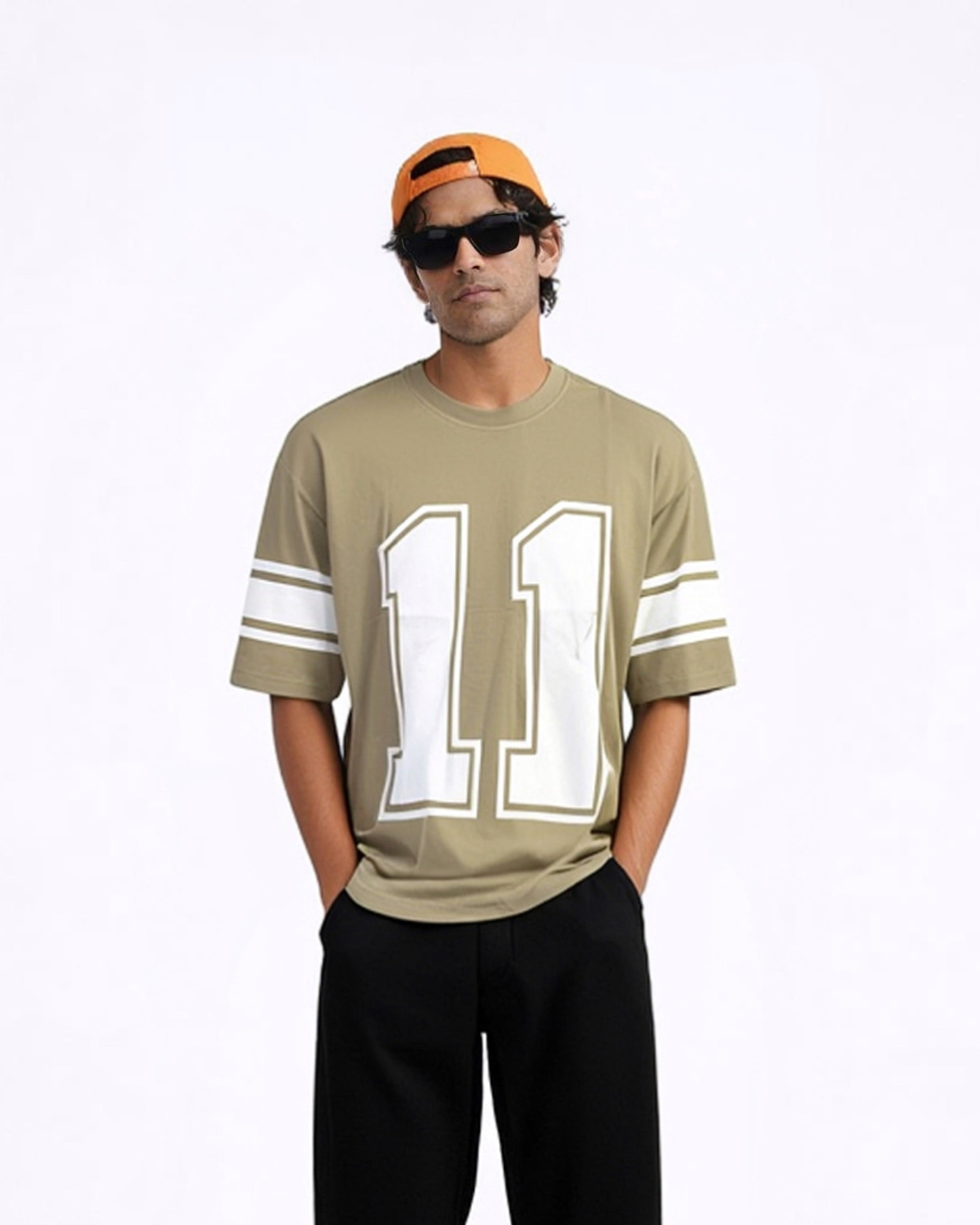 five sleeve T- shirt