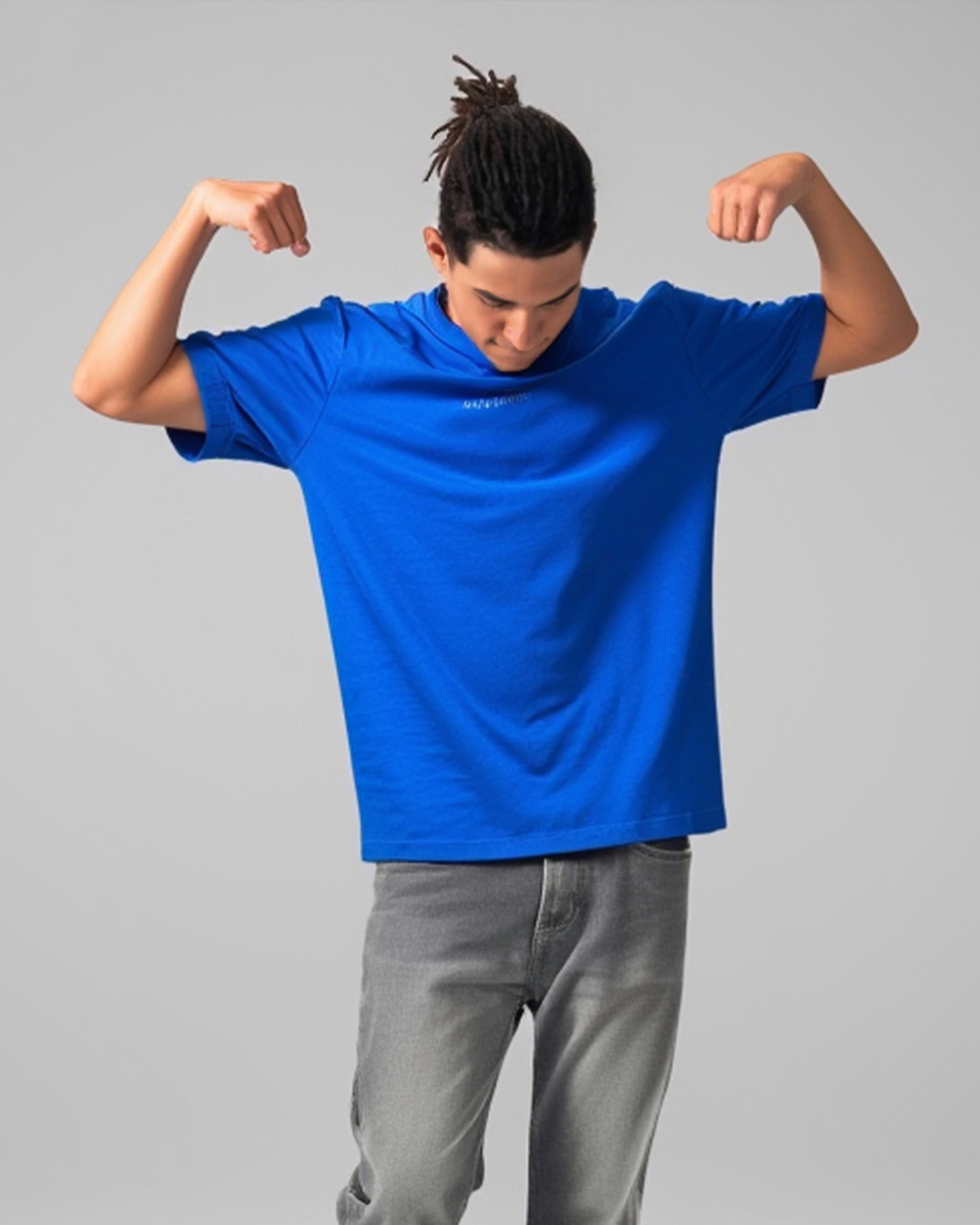 five sleeve plain T-shirt