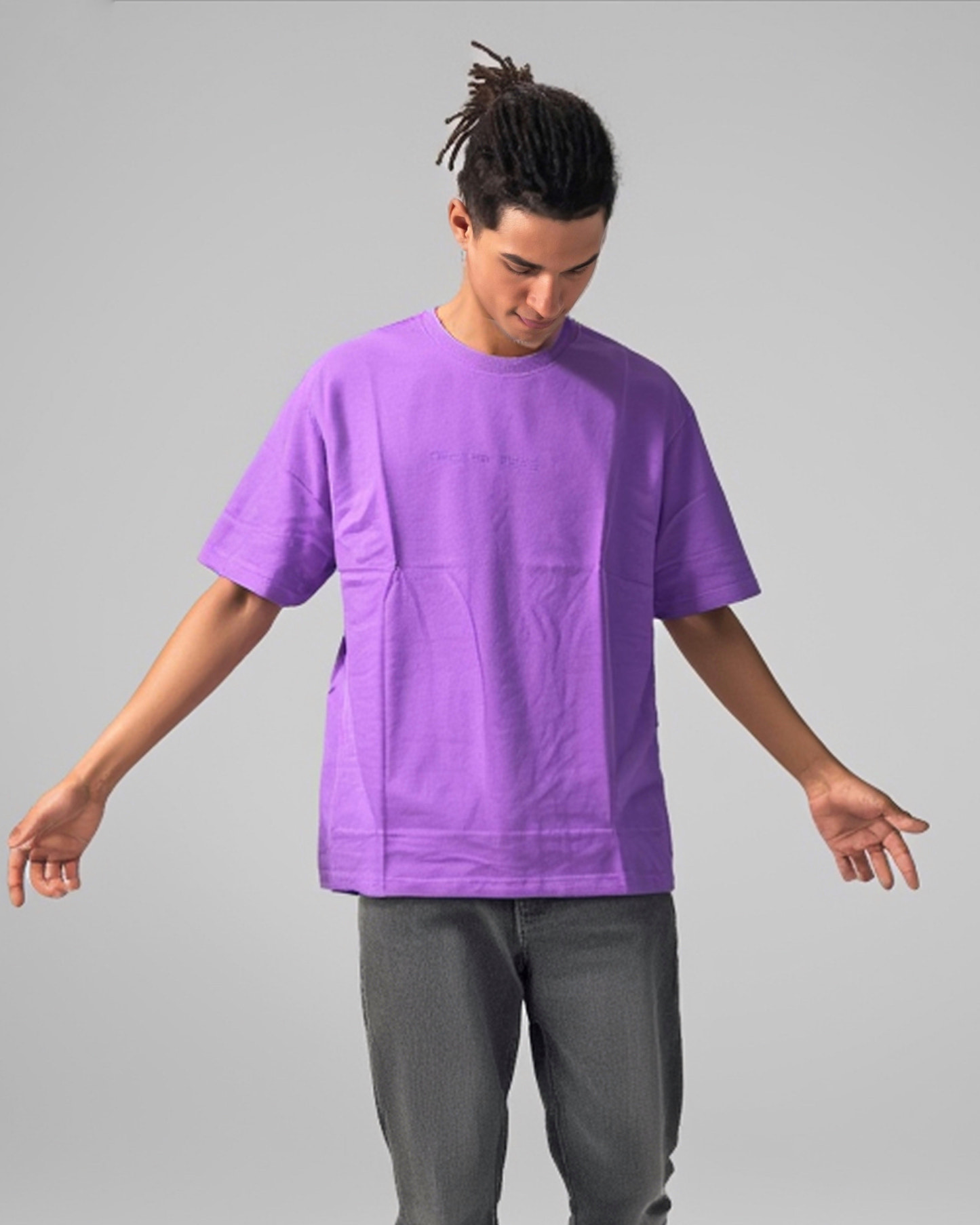 five sleeve plain T-shirt